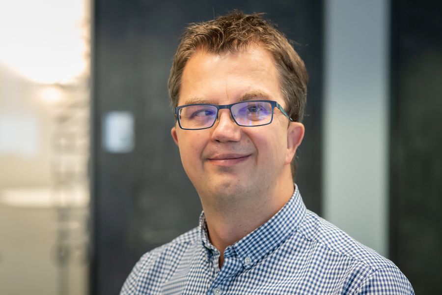 Jan Nößner entwickelt bei Nagarro Systeme im Bereich KI und Machine Learning.