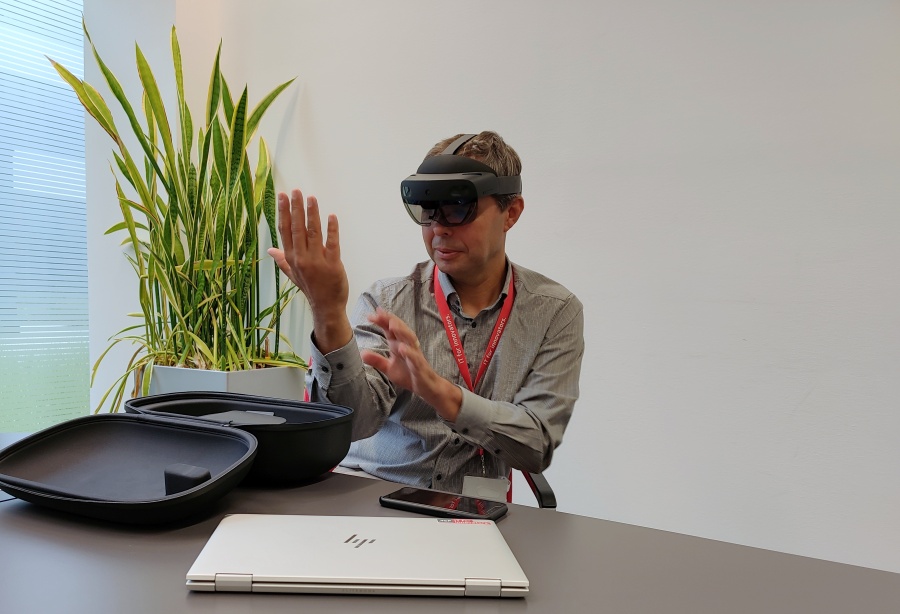 Franz Ortner mit HoloLens